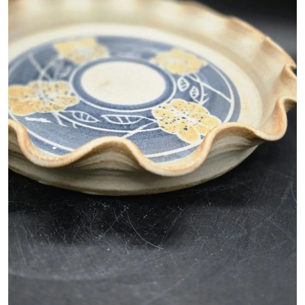 Vintage Kim Wellman Welsch Studio Art Pottery Signed Scalloped Pie Plate Floral